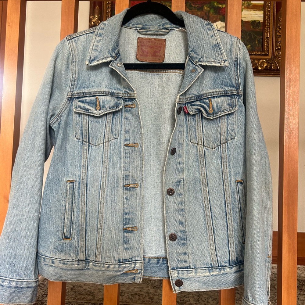 Levi's Classic Denim Jacket